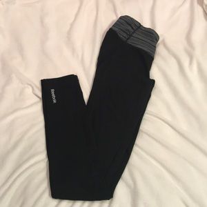 🌿ALL MUST GO🌿 Reebok leggings